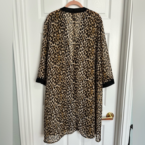 Torrid cover up / robe - Picture 11 of 13